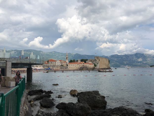 38769176_10156102500834093_8991771345666703360_o