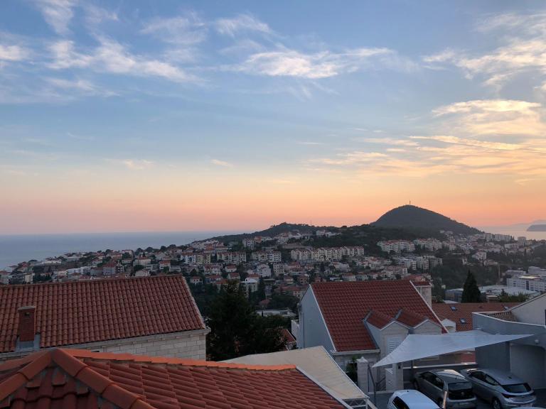 38992209_10156108807994093_1076972627249070080_o